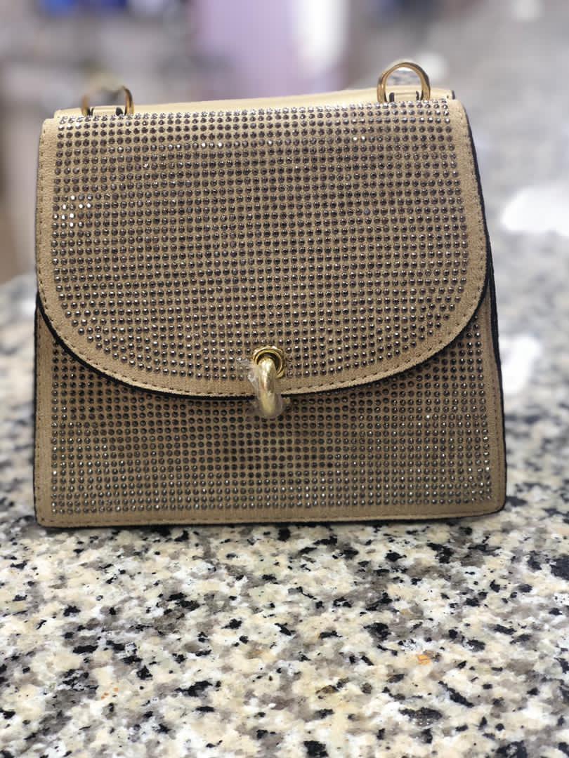 Classic portable bags belt