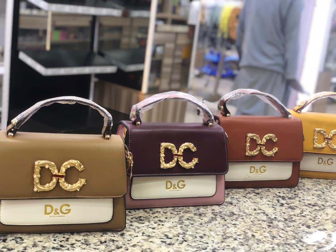 Classic portable bags belt